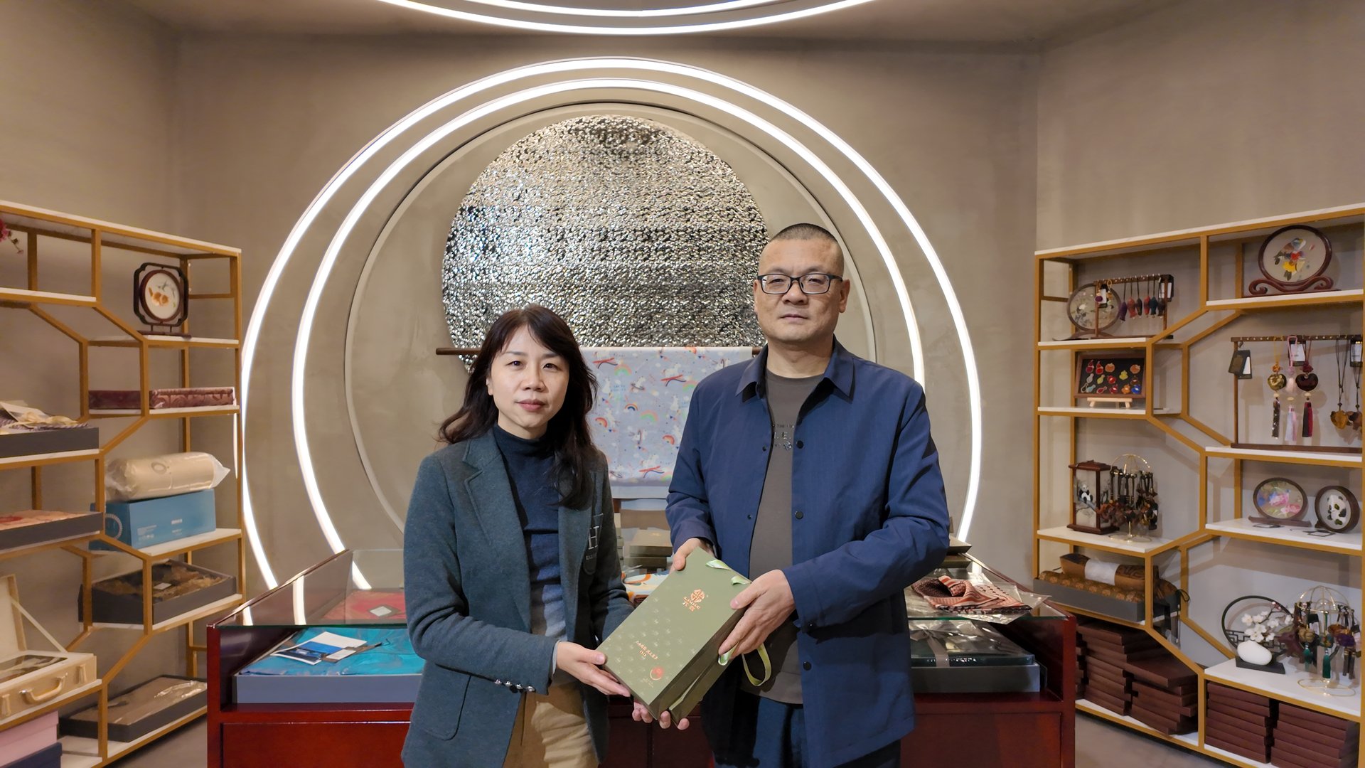 Nanchong heritage silk visit — century-old silk tradition